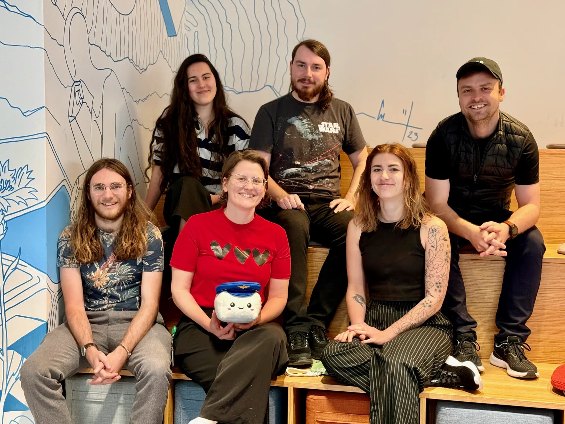 Picture of a party with confetti